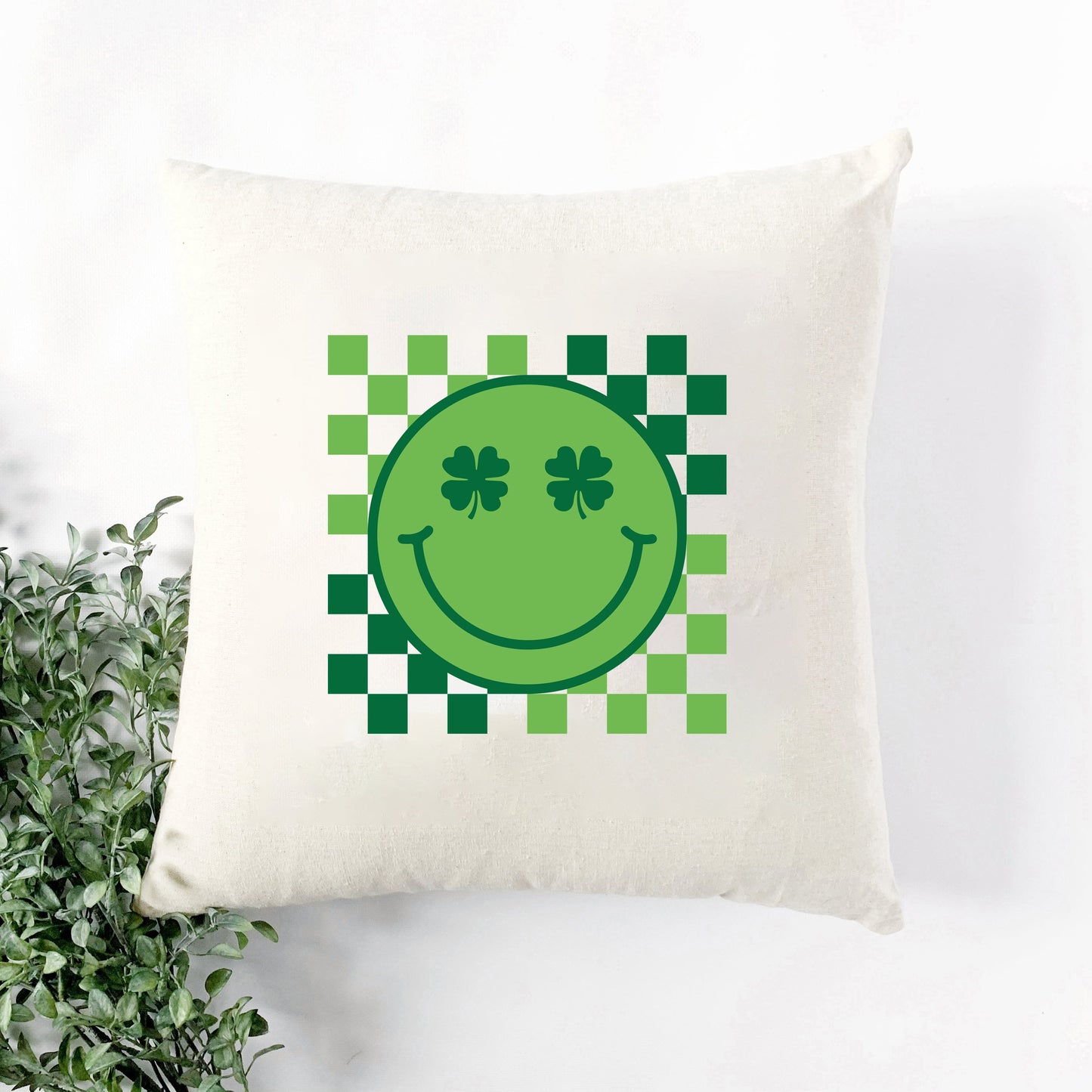 Clover Eyes Smiley | Pillow Cover